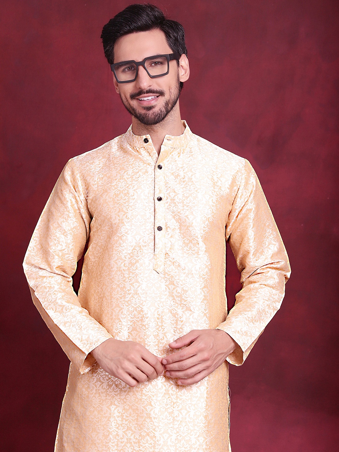 

Anouk Embellished Mandarin Collar Long Sleeves Jacquard Straight Kurta, Gold