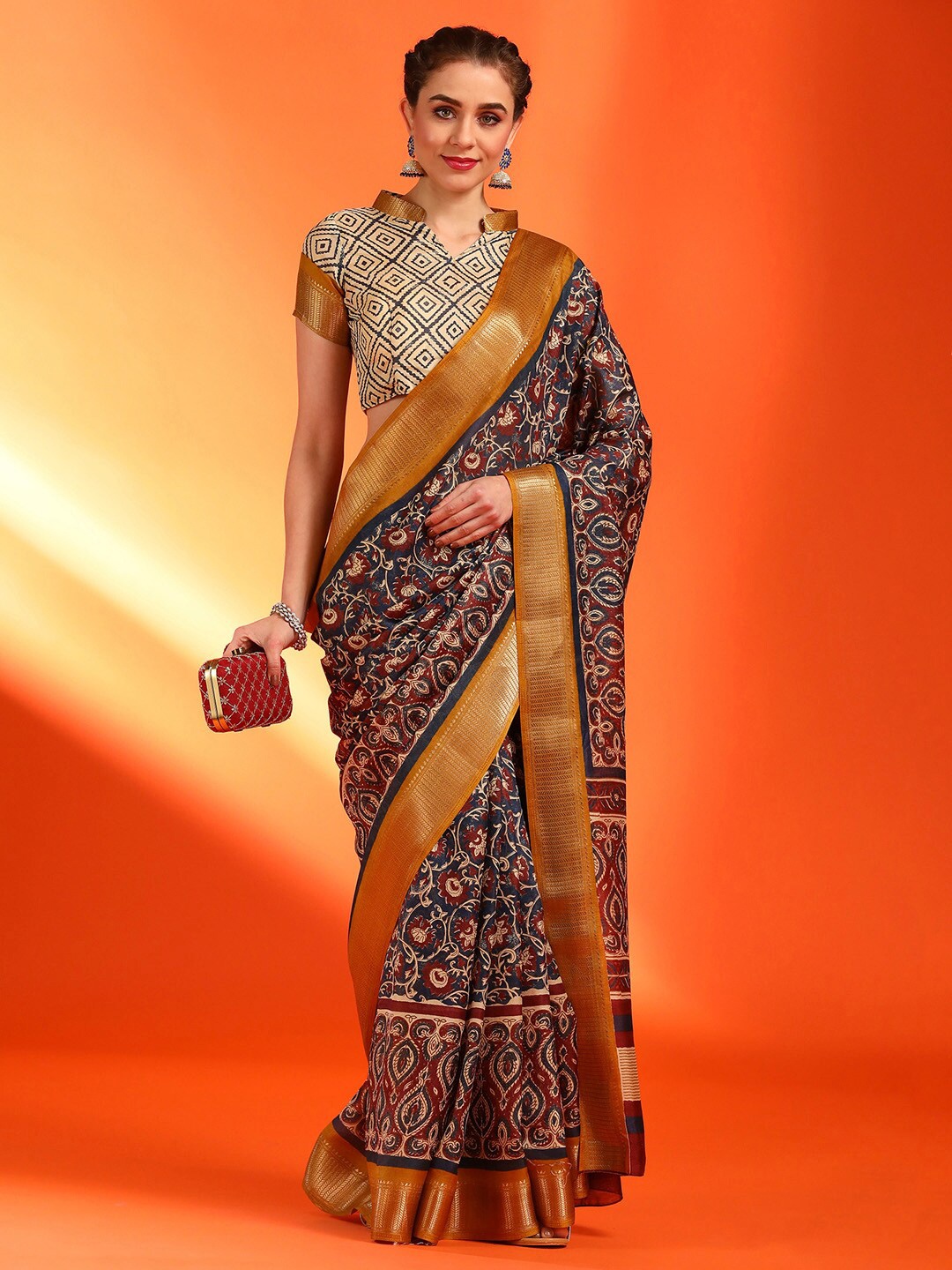 

Saree mall Ethnic Motifs Printed Zari Silk Blend Sungudi Sarees, Navy blue