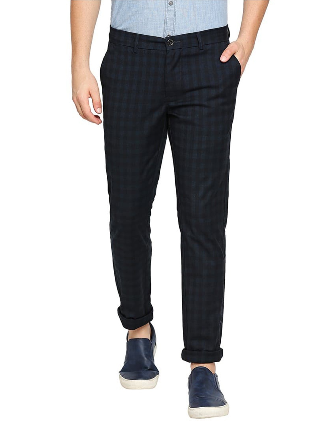 

Basics Men Tapered Fit Mid-Rise Checked Cotton Trouser, Navy blue