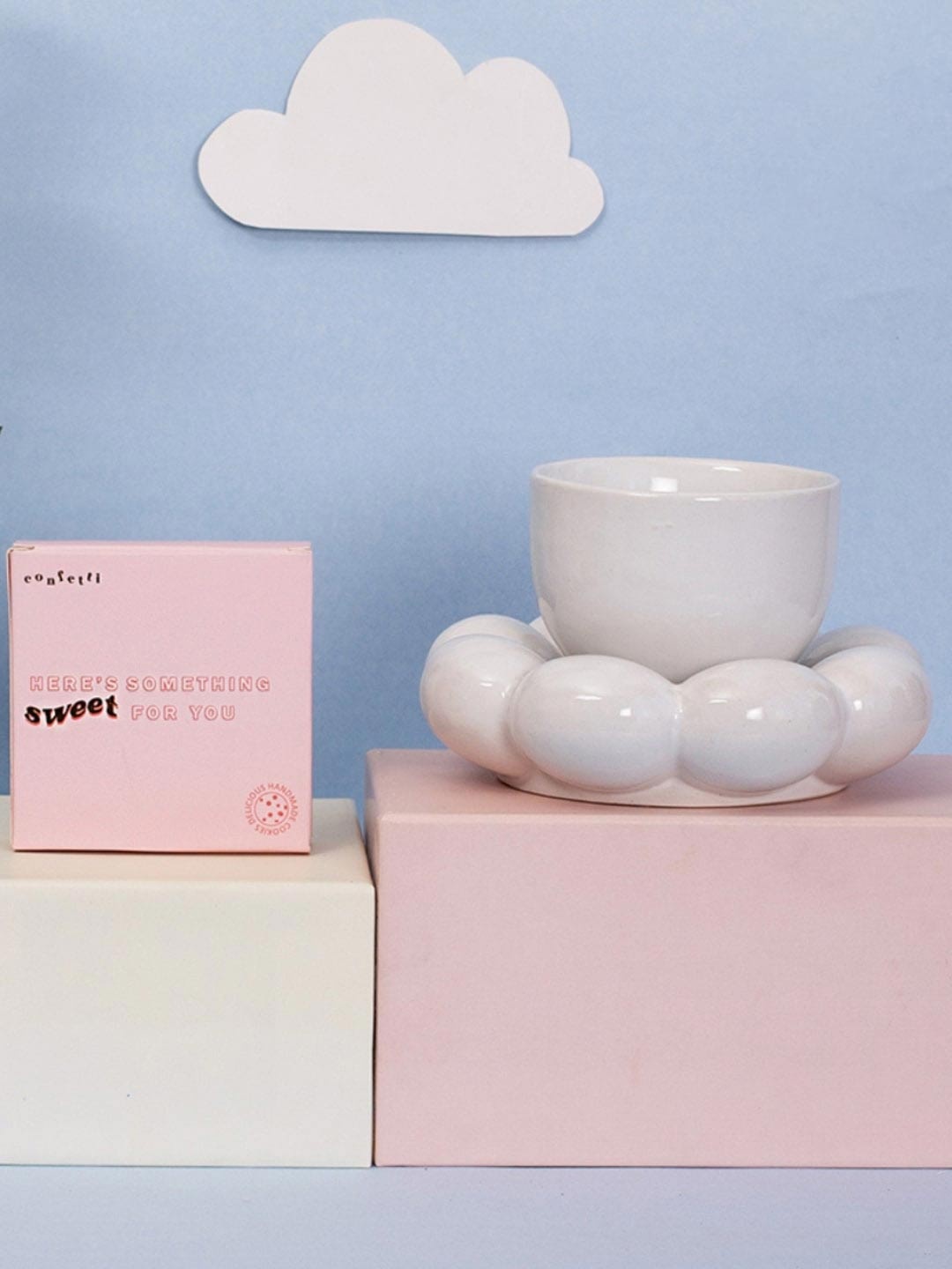 

Confetti Gifts Valentine Gift Pack of 2 Items, Cream