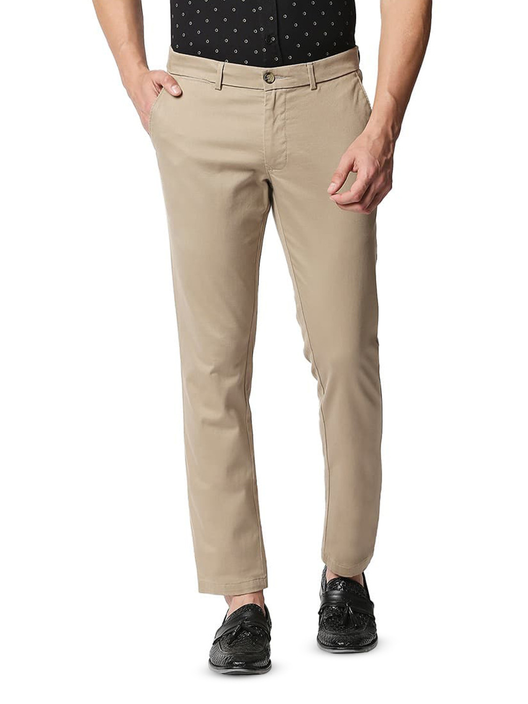 

Basics Men Tapered Fit Mid-Rise Cotton Casual Trousers, Green