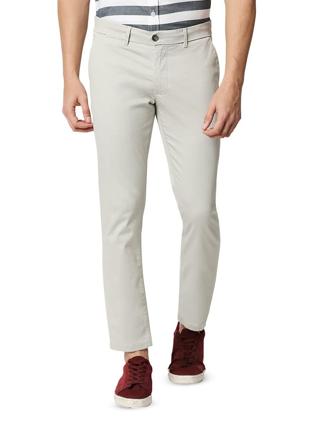 

Basics Men Tapered Fit Cotton Chinos Trousers, Grey