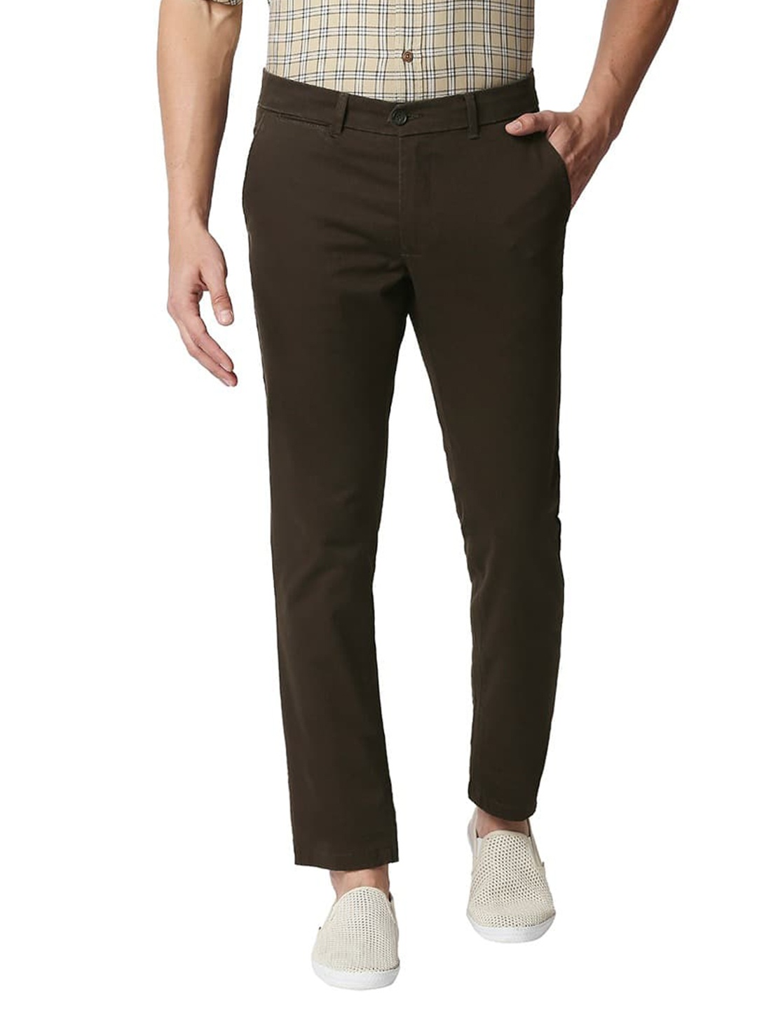 

Basics Men Tapered Fit Mid-Rise Cotton Trouser, Brown