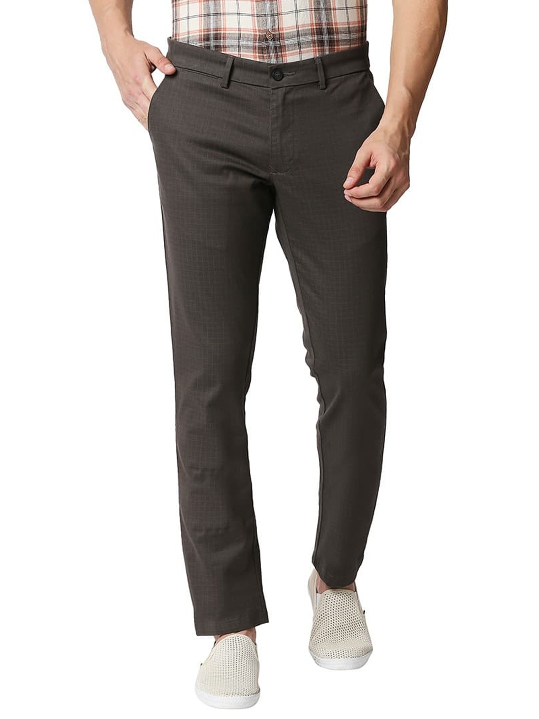 

Basics Men Mid-Rise Flat-Front Cotton Tapered Fit Chinos Trousers, Grey