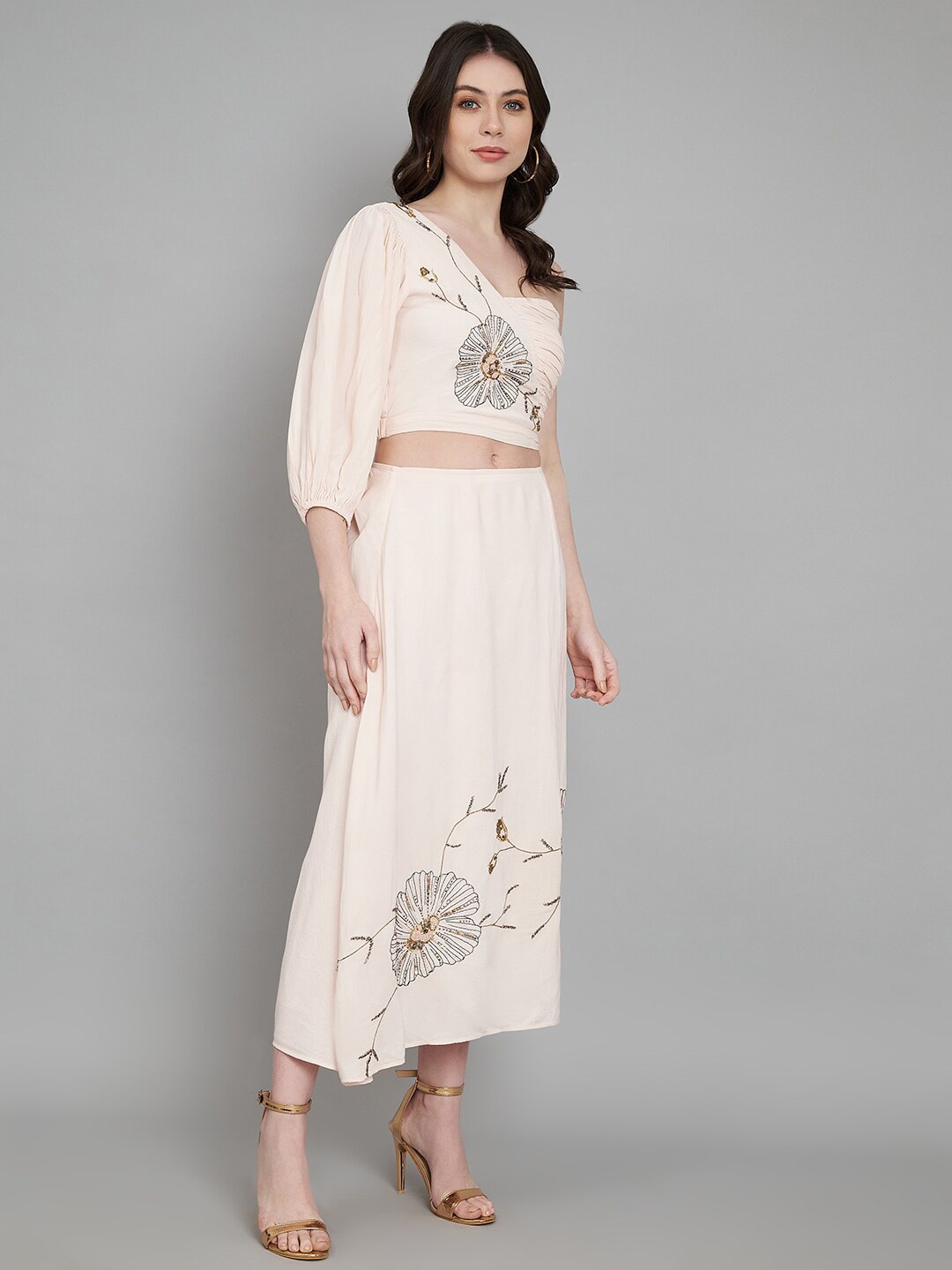 

Amagyaa Embellished One Shoulder Crop Top With Flared Skirt, Peach