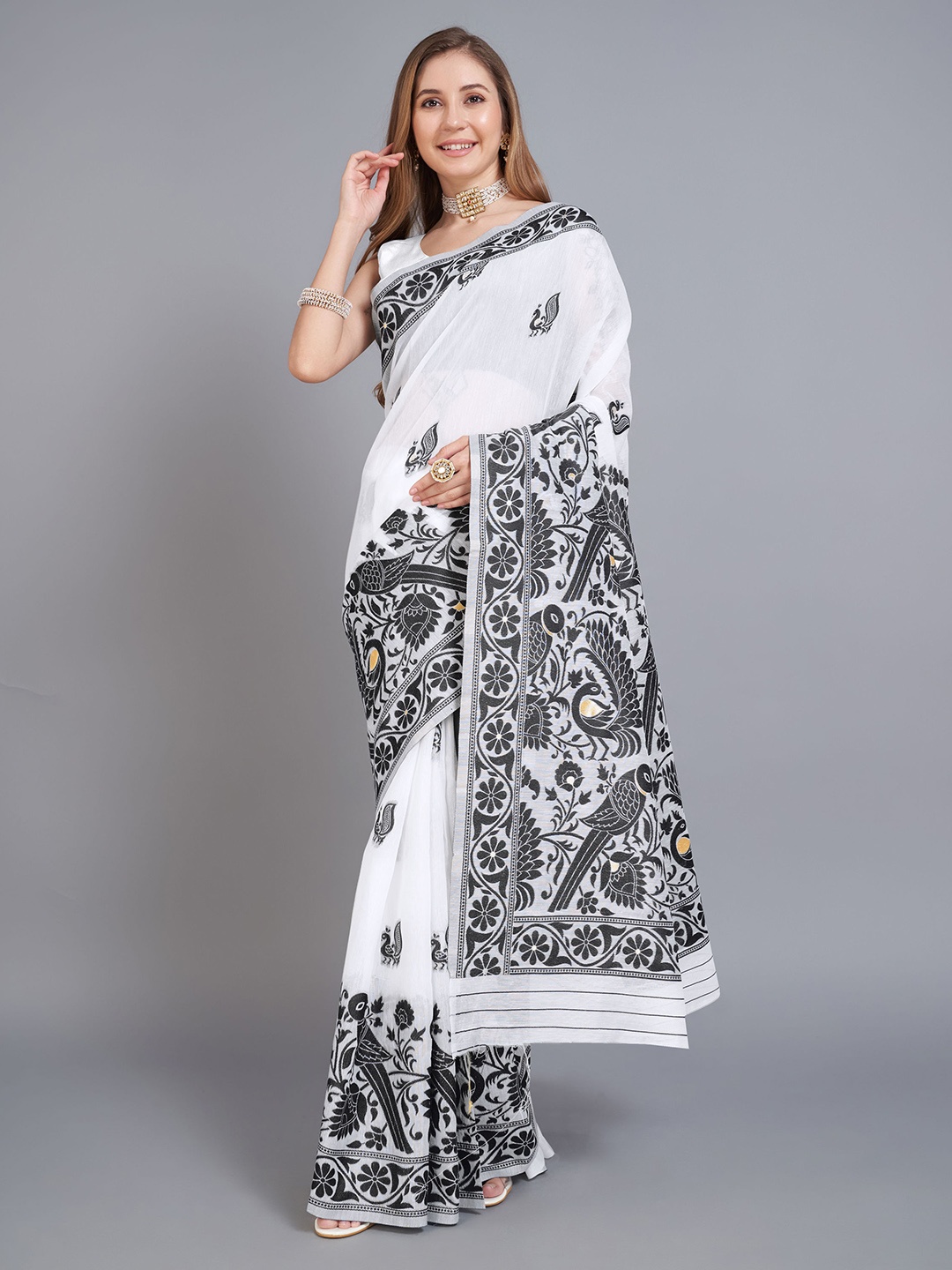 

V3 FASHION STUDIO Floral Woven Design Pure Cotton Jamdani Saree, Black