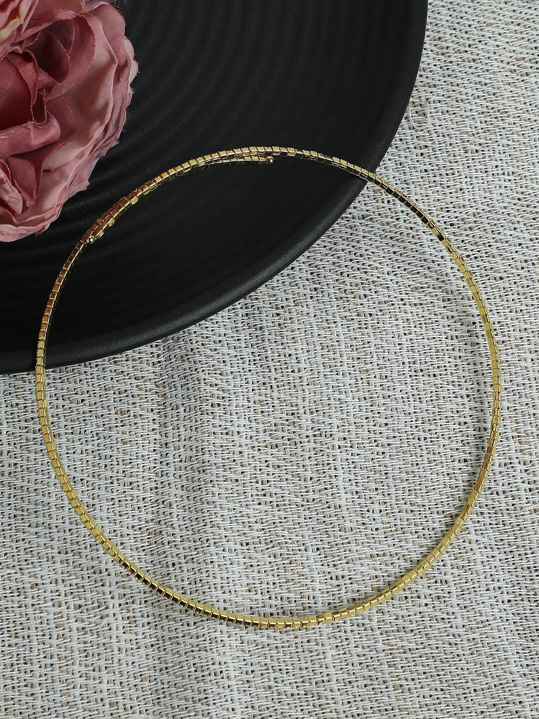 

DressBerry Gold-Toned & White Gold-Plated Necklace