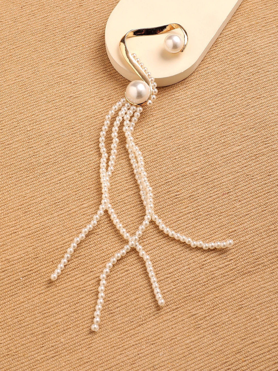

DressBerry Gold-Plated Classic Ear Cuff Earrings