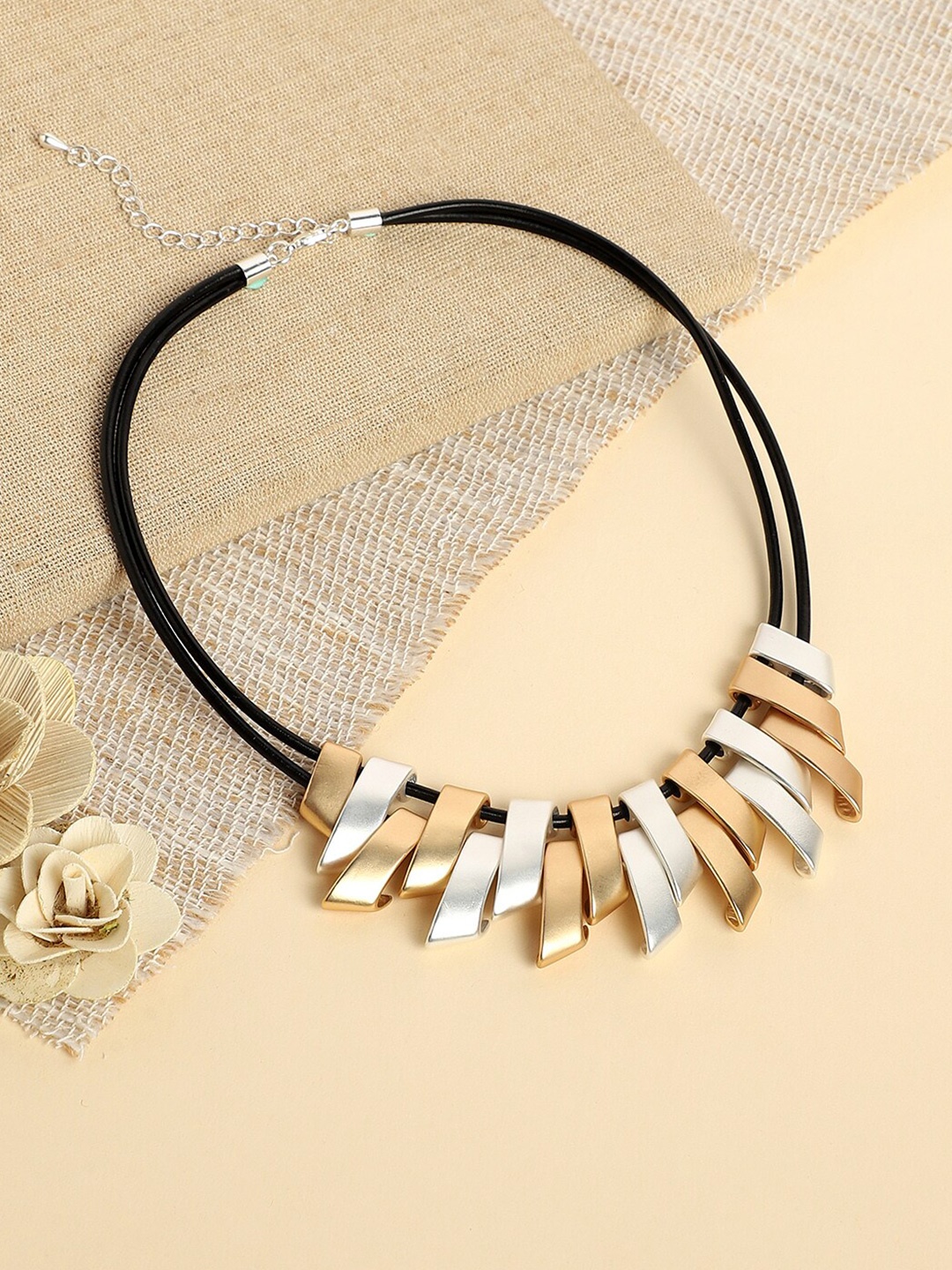 

DressBerry Gold-Toned Silver-Plated Metallic Lined Statement Necklace