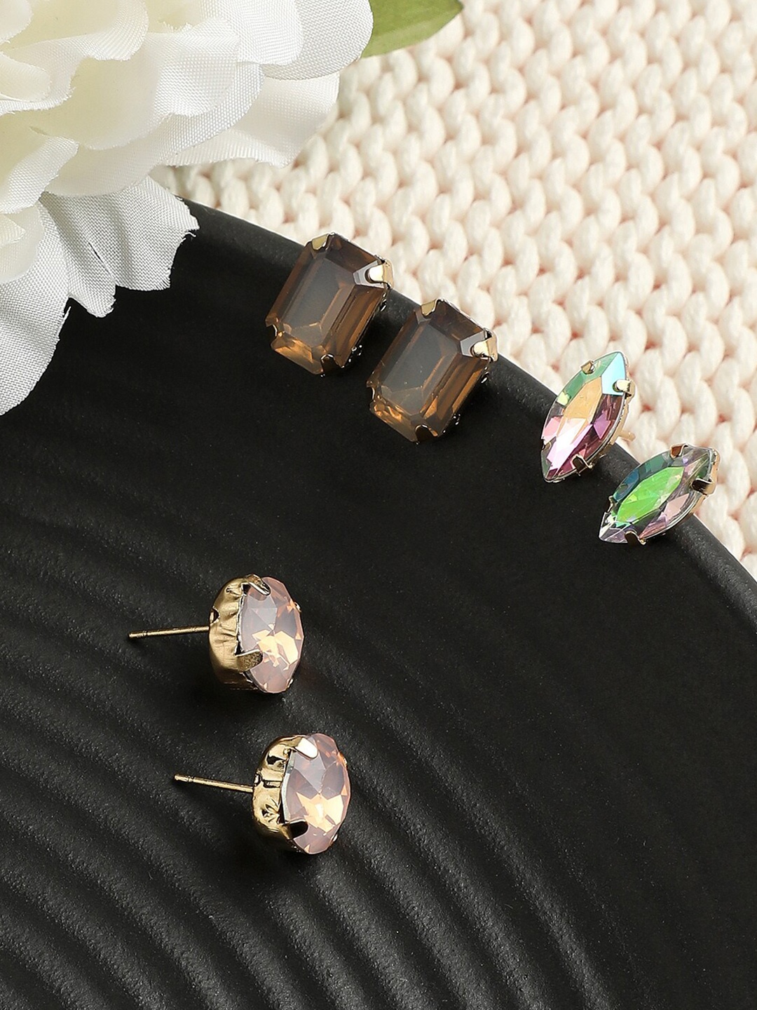

DressBerry Set Of 3 Gold-Toned Gold-Plated Contemporary Studs Earrings