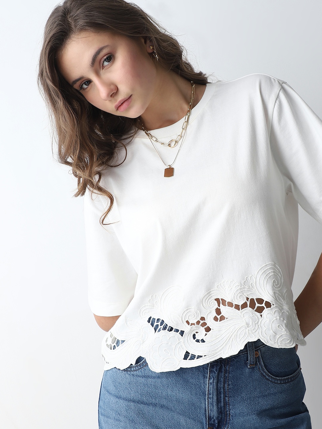 

Vero Moda Round Neck Cut Out Pure Cotton Boxy T-shirt, White
