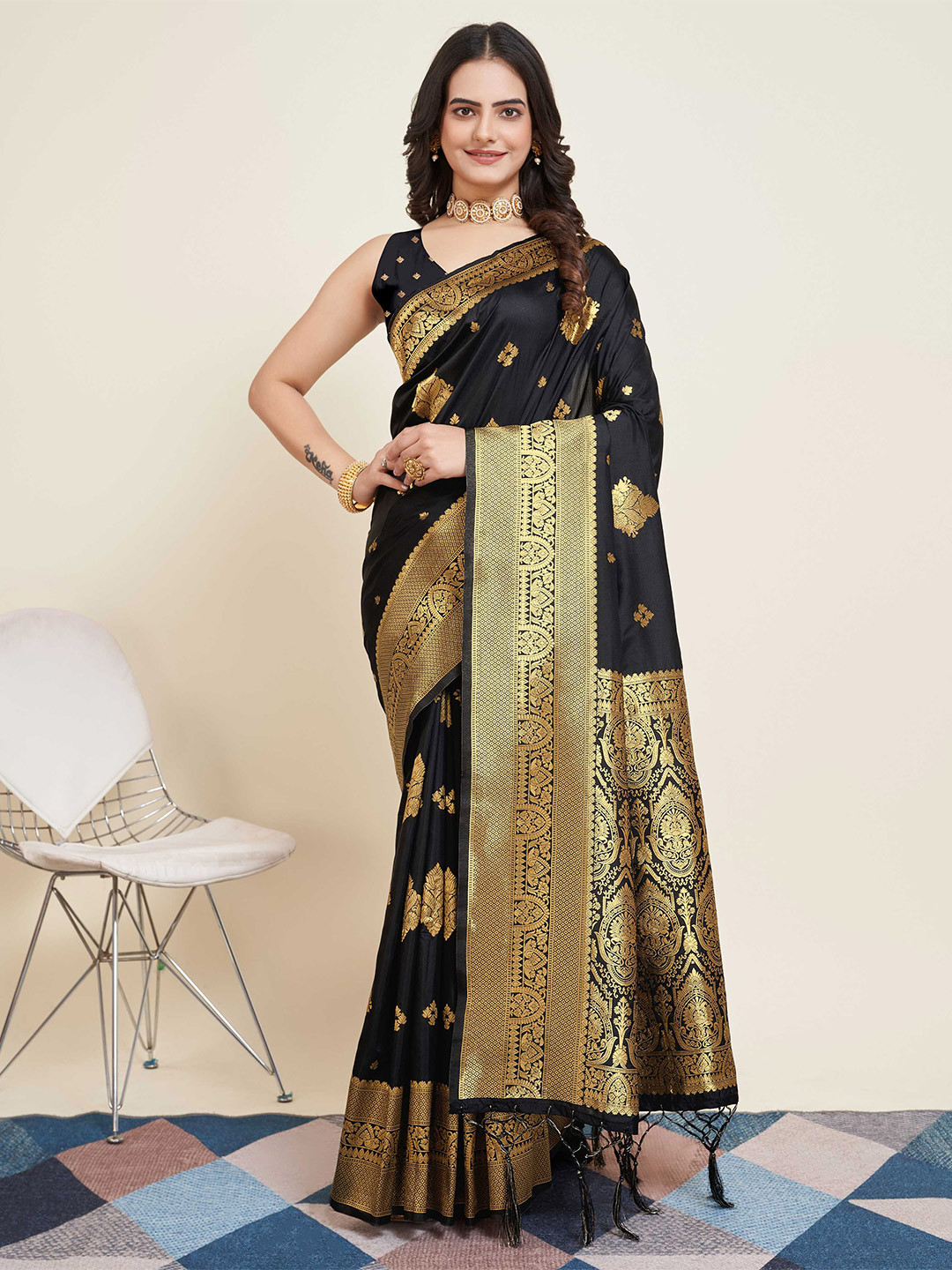 

Mitera Ethnic Motifs Woven Design Zari Banarasi Saree, Black