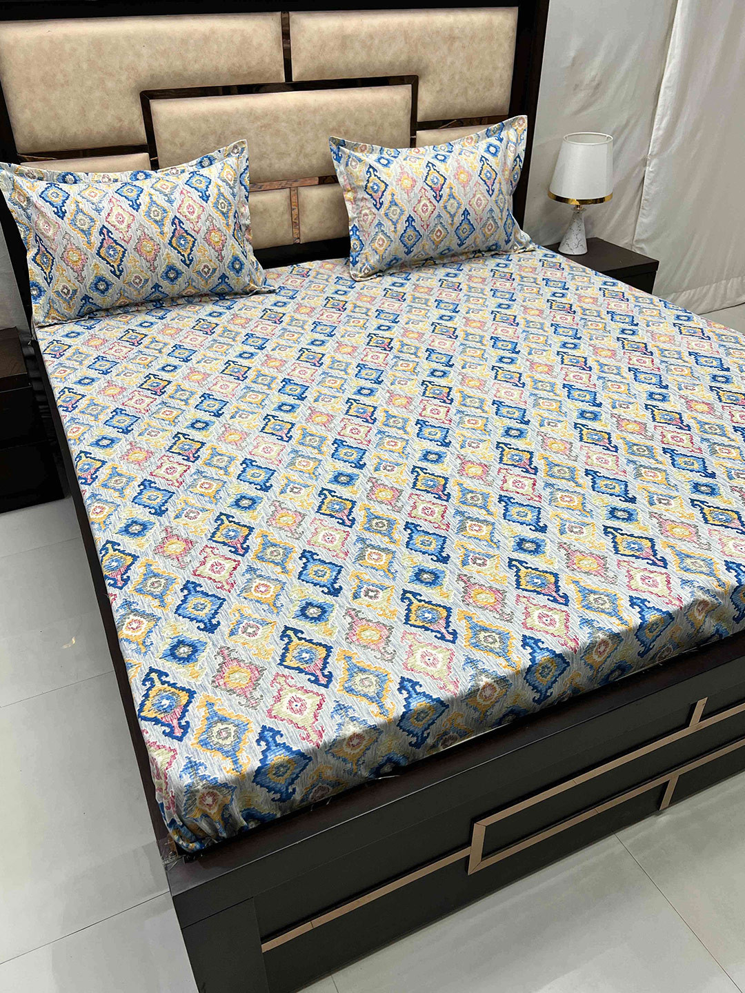 

Pure Decor Casement Grey & Blue Geometric 250 TC Queen Bedsheet with 2 Pillow Covers