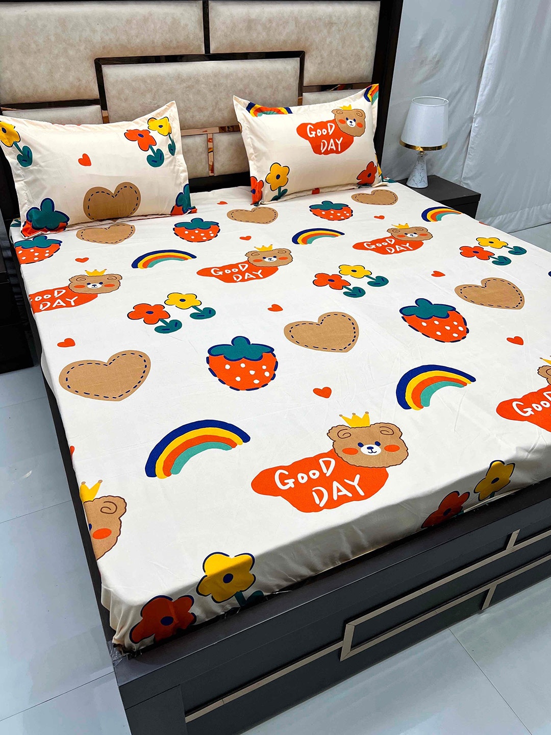 

Pure Decor Kids White & Red Printed 250 TC Queen Bedsheet with 2 Pillow Covers