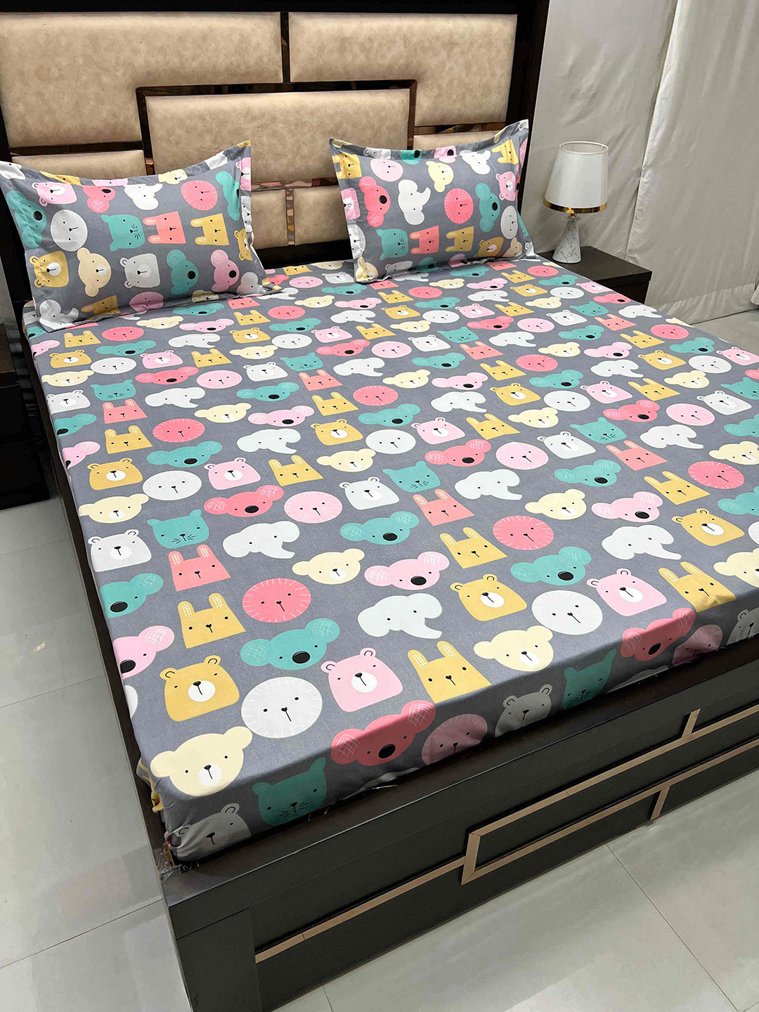 

Pure Decor Grey Cartoon Characters 250 TC Cotton Queen Bedsheet with 2 Pillow Covers