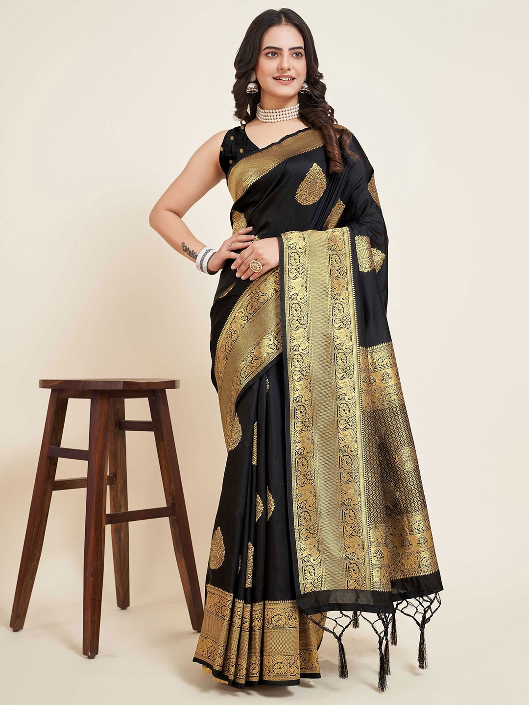 

Mitera Ethnic Motifs Woven Design Zari Banarasi Saree, Black