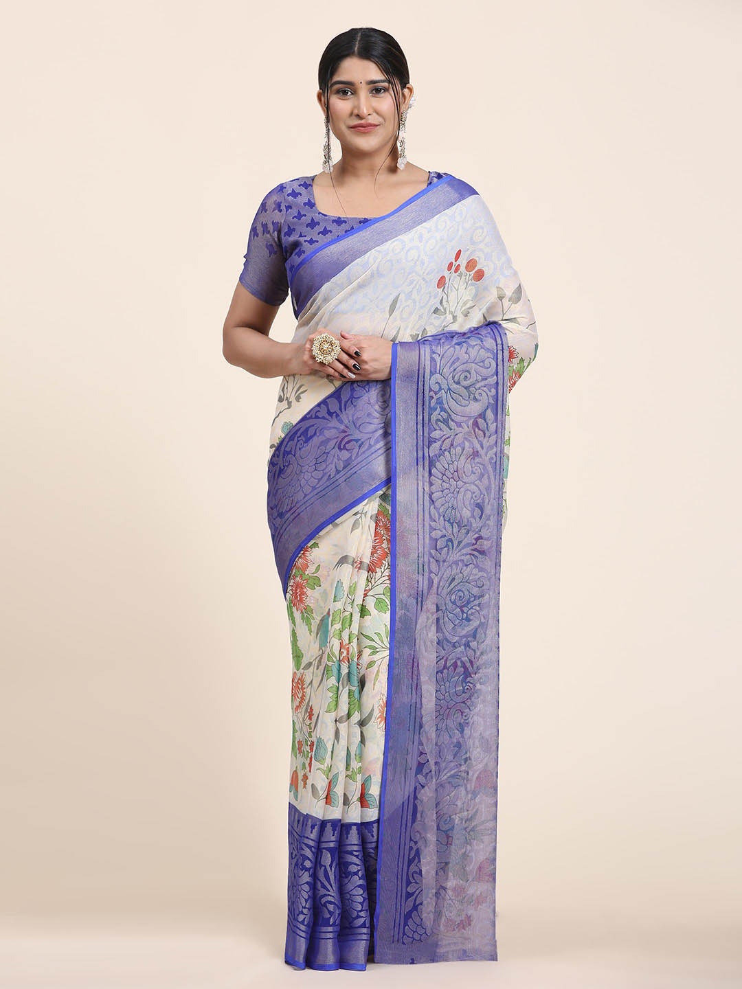 

Rujave Floral Printed Saree, Blue