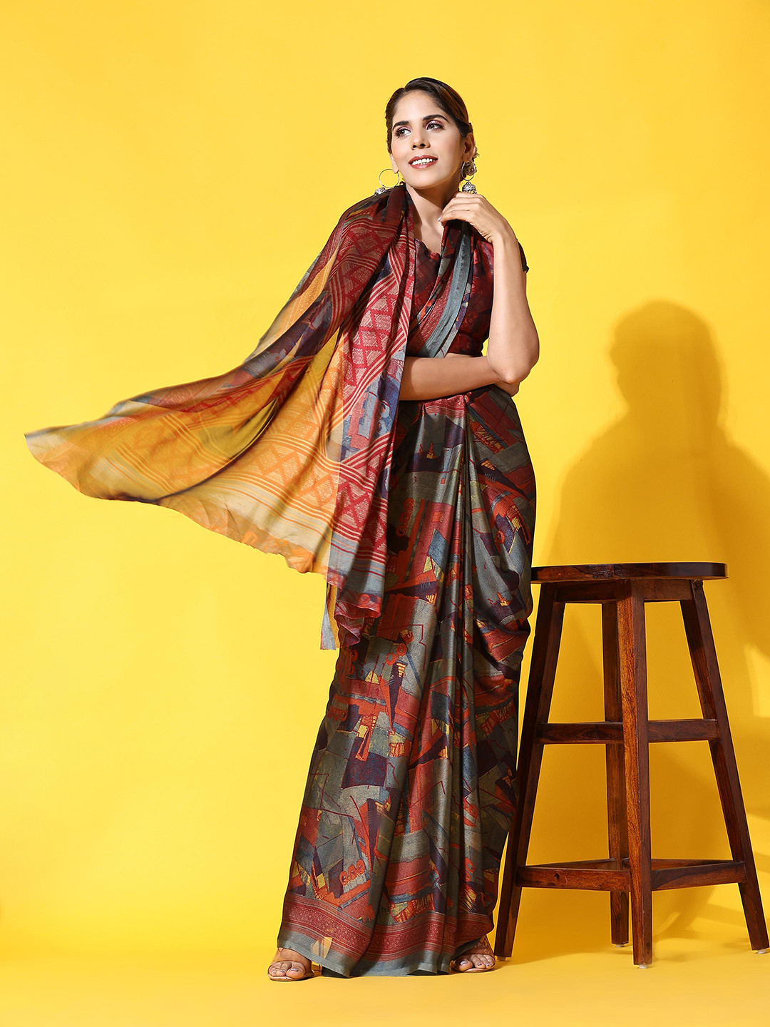 

Rujave Printed Pure Chiffon Saree, Grey