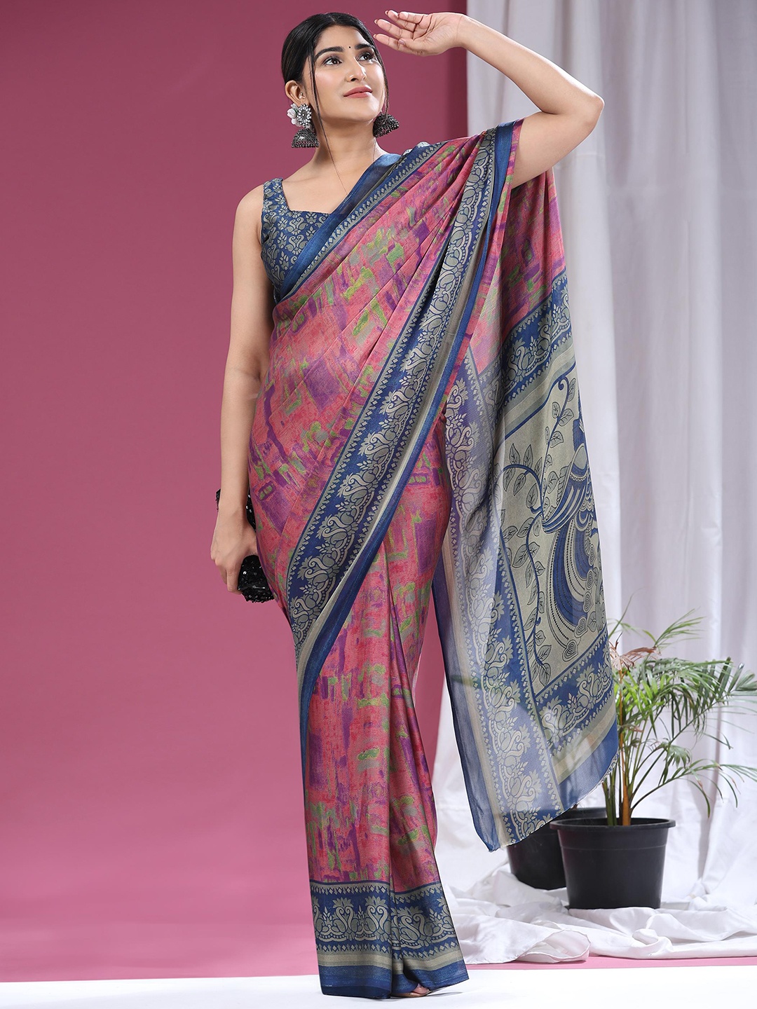 

Rujave Printed Kalamkari Pure Chiffon Saree, Pink