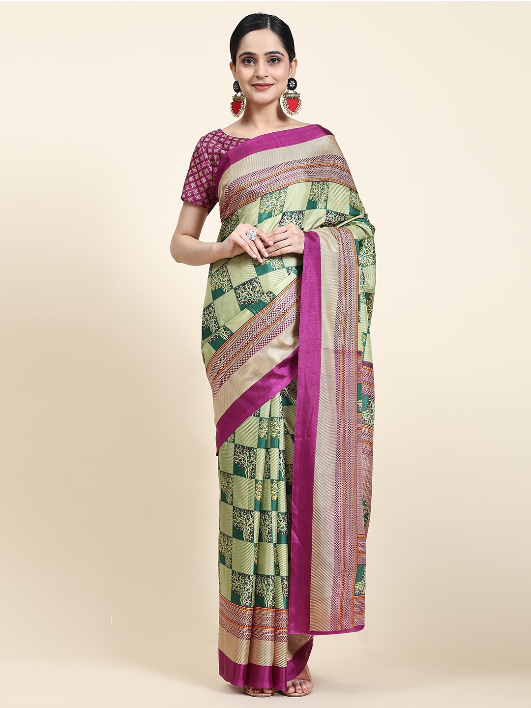 

Rujave Geometric Printed Saree, Pink