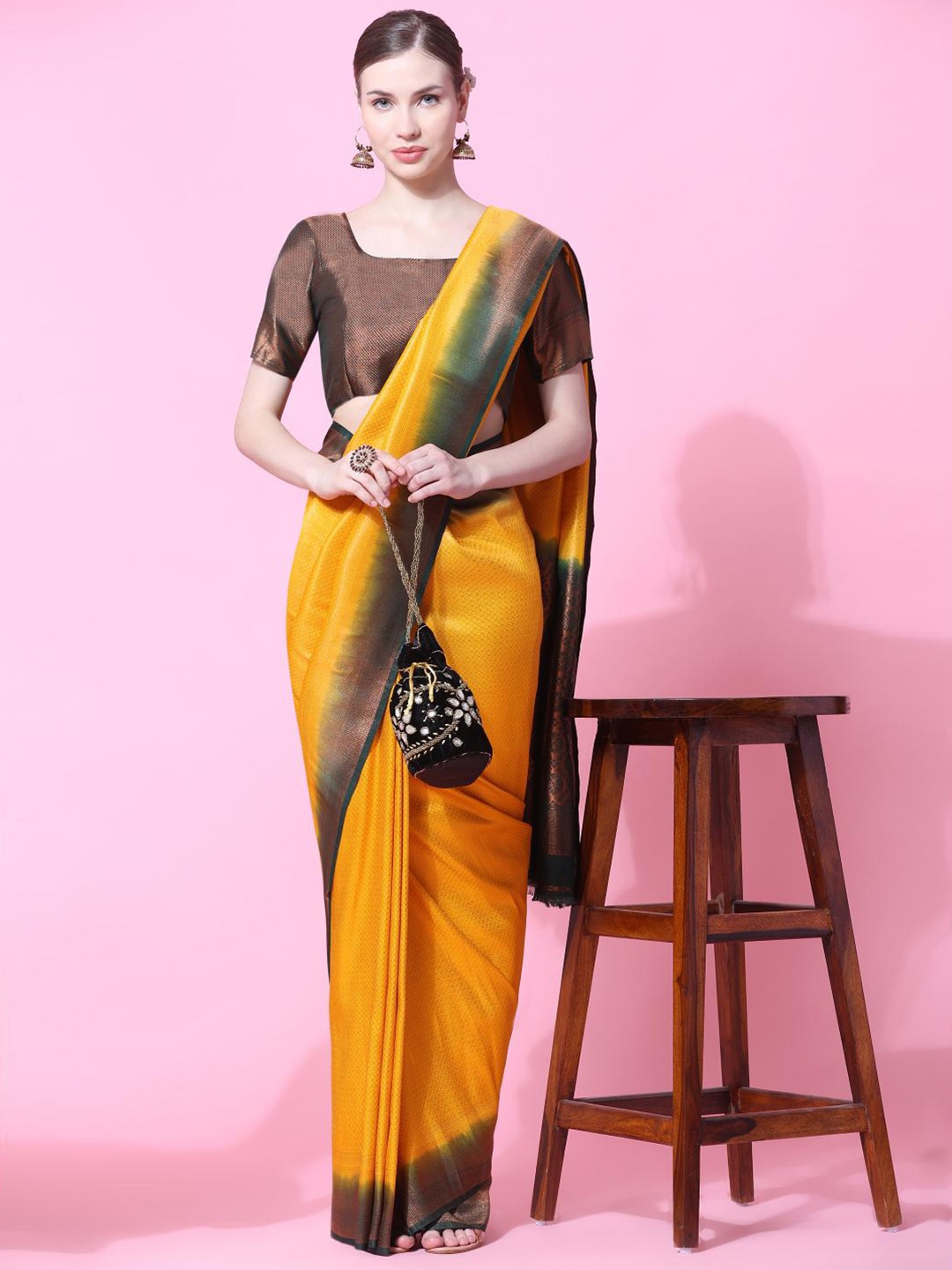 

Rujave Woven Design Zari Khandua Silk Saree, Yellow