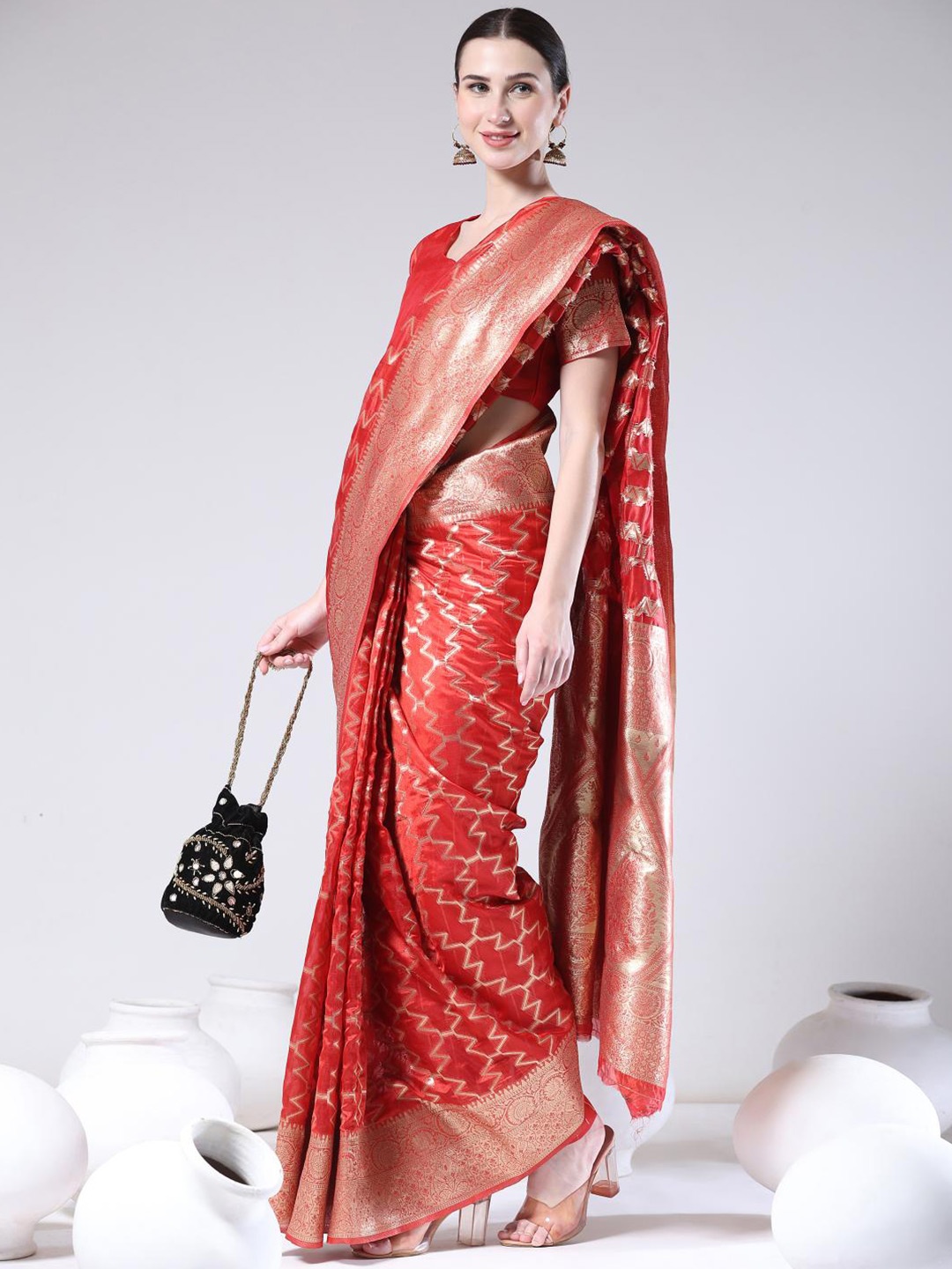 

Rujave Woven Design Pure Chiffon Banarasi Saree, Red