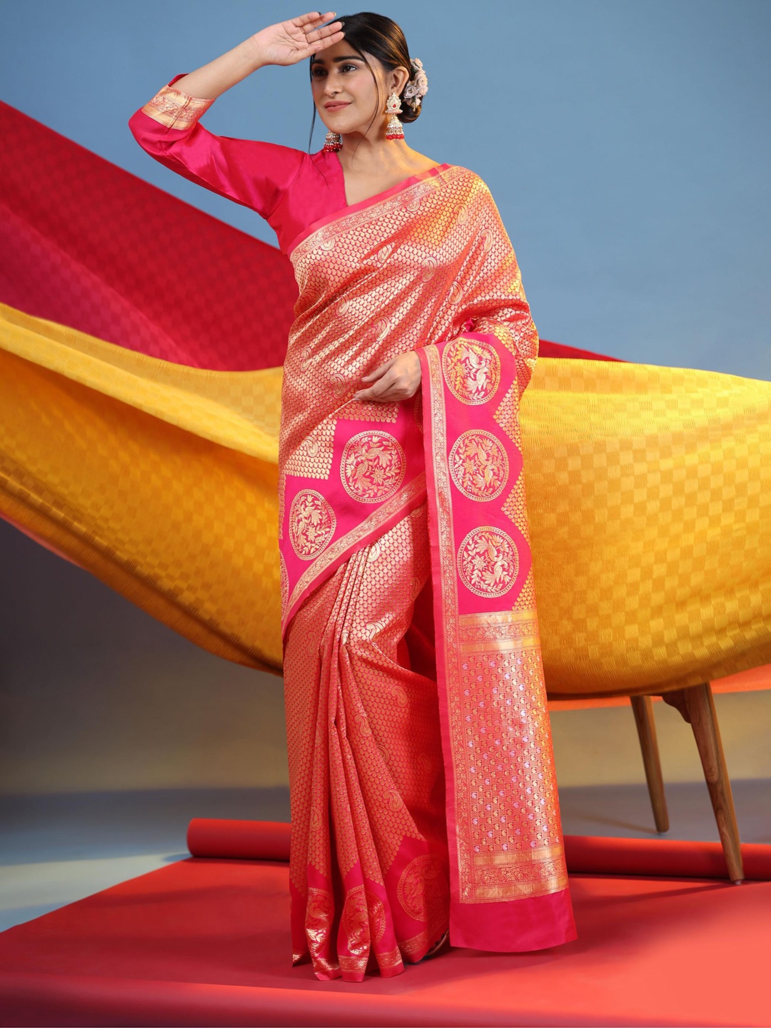 

Rujave Woven Design Ethnic Motifs Zari Banarasi Saree, Pink