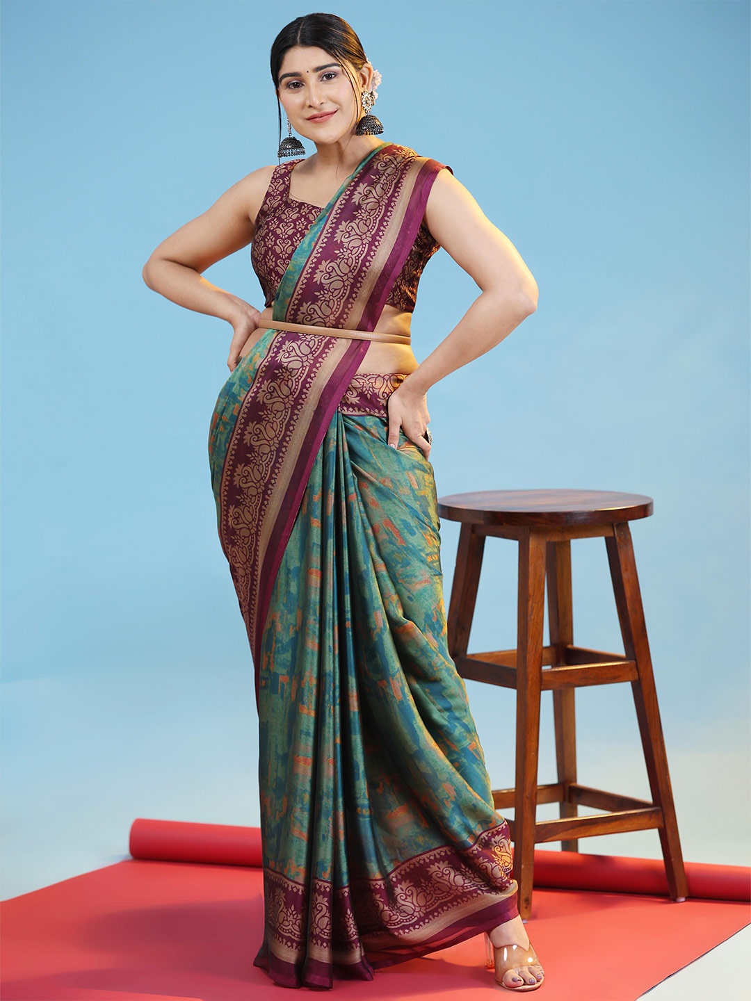 

Rujave Abstract Pure Chiffon Saree, Lime green