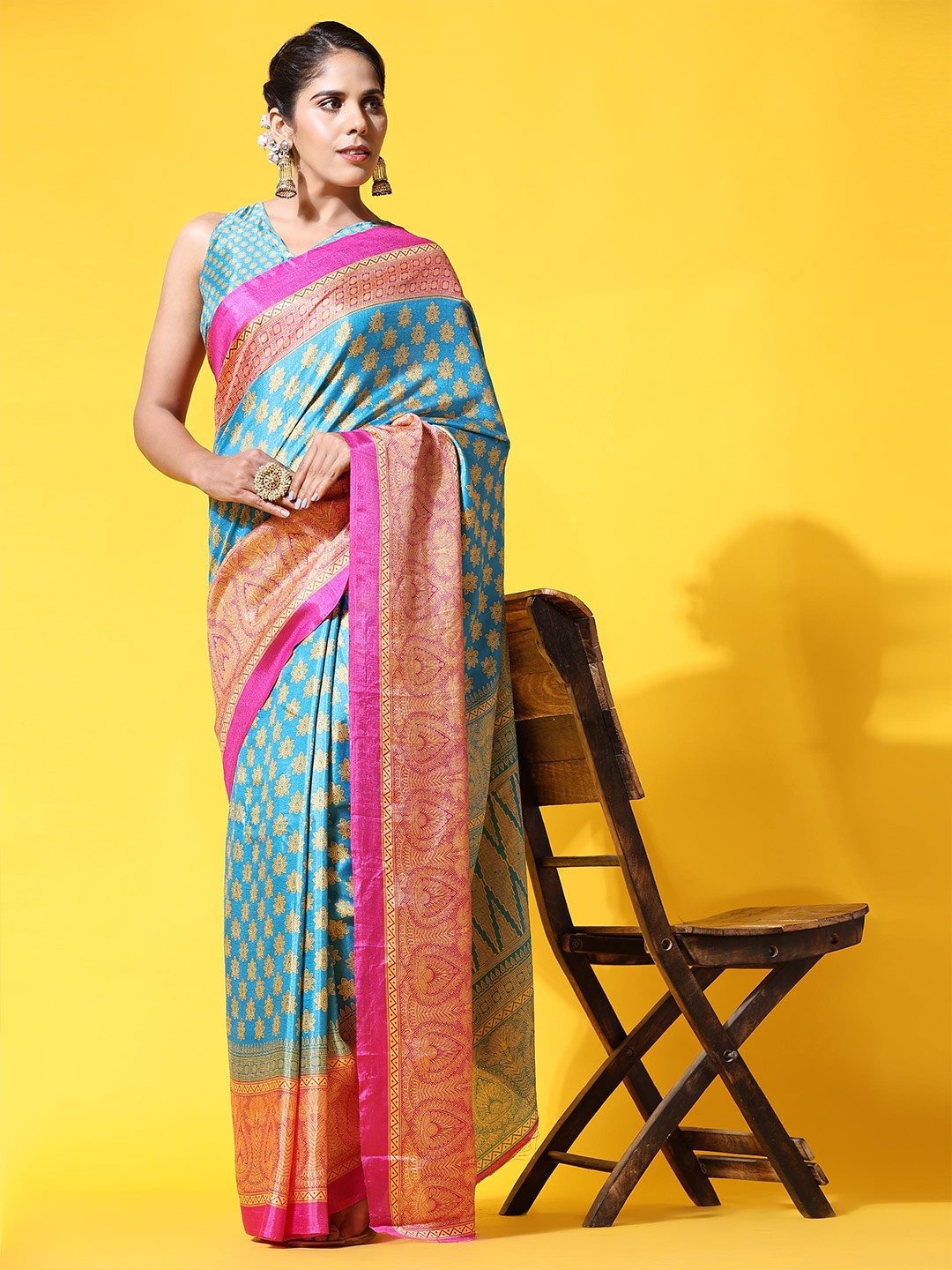 

Rujave Floral Brocade Saree, Pink