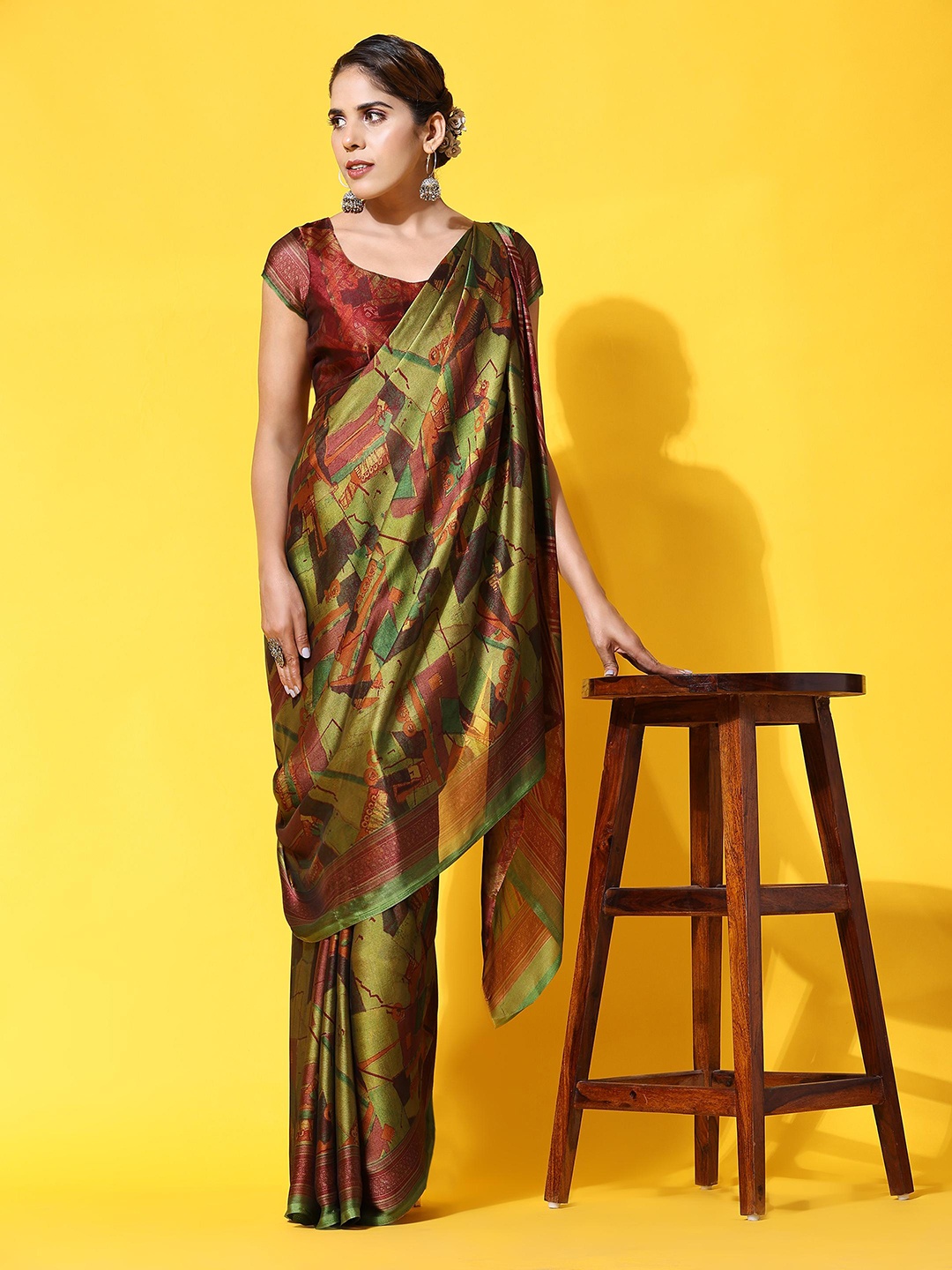 

Rujave Printed Pure Chiffon Saree, Green