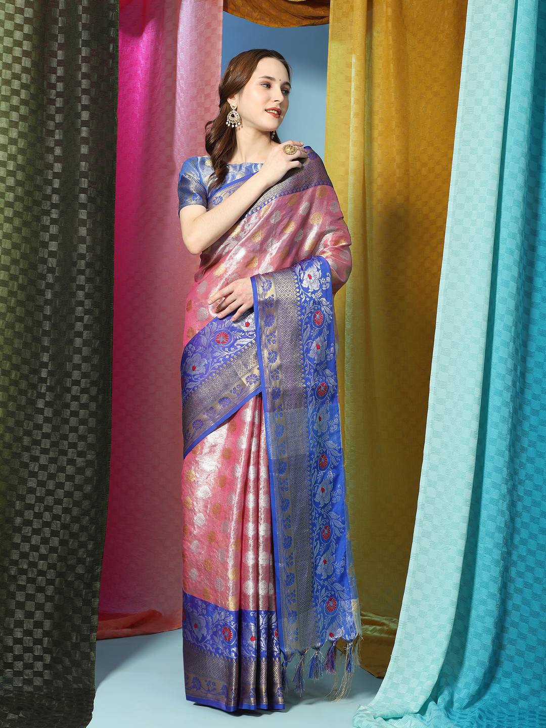 

ZILVIRA Ethnic Woven Design Zari Art Silk Saree, Pink