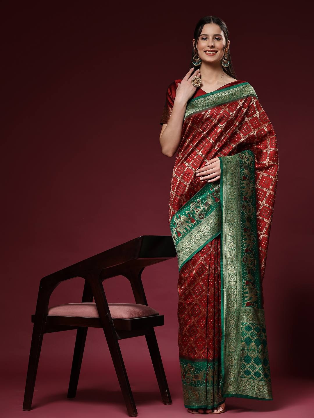 

ZILVIRA Ethnic Motifs Woven Design Zari Saree, Red