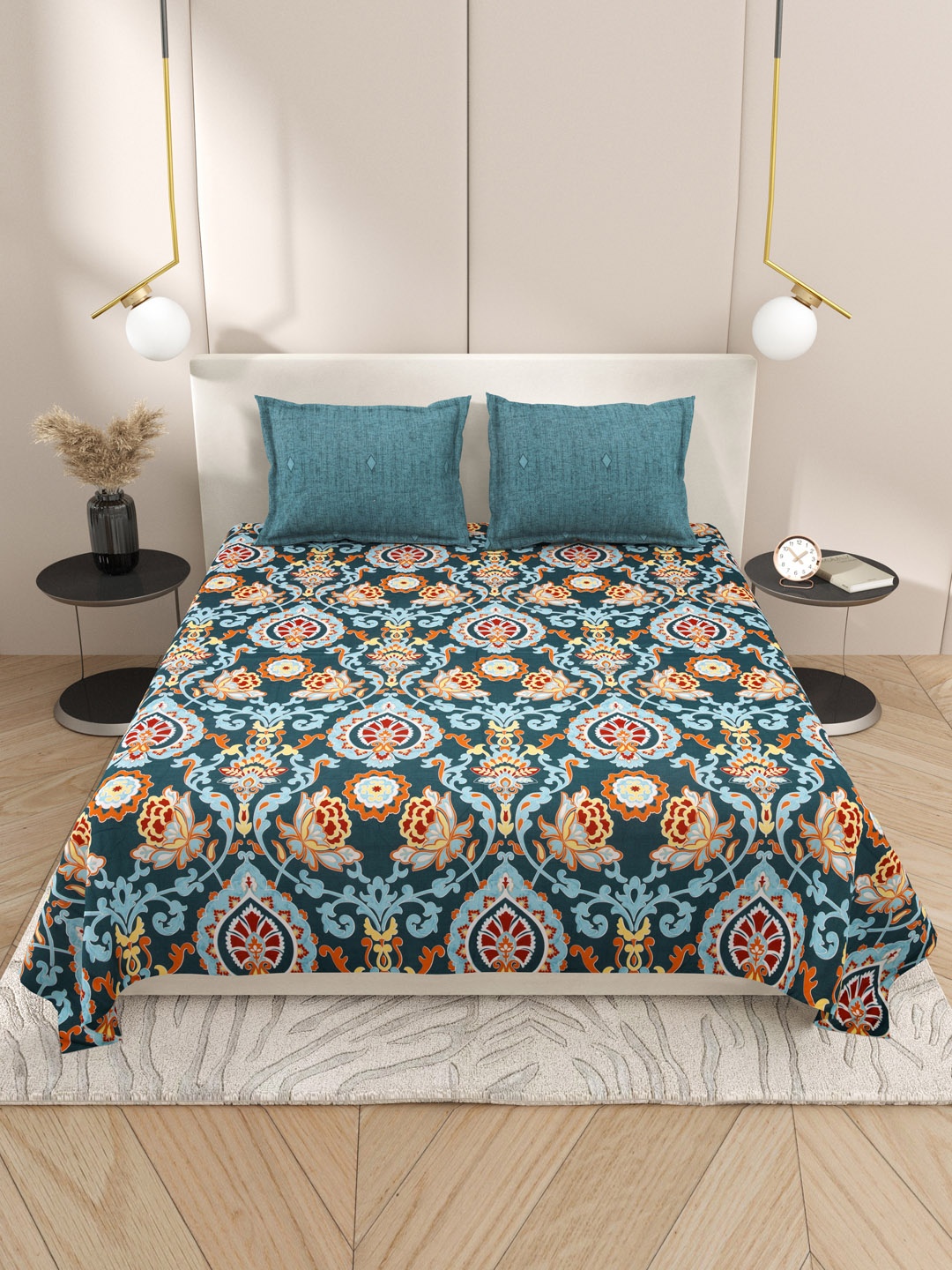 

DREAM WEAVERZ Green & Blue Moroccan Glazed Cotton 220 TC King Bedsheet & 2 Pillow Covers
