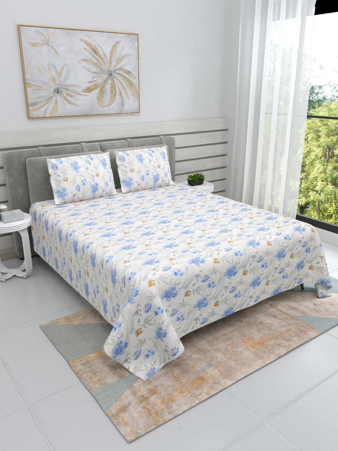 

DREAM WEAVERZ Blue & White Floral Cotton 220 TC King Bedsheet With 2 Pillow Covers