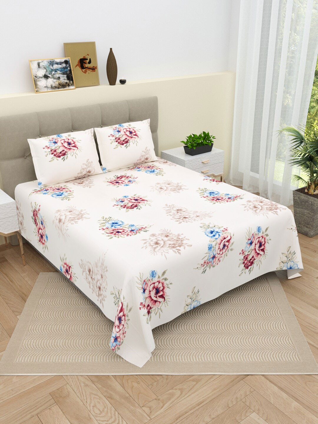 

DREAM WEAVERZ White & Red Floral Cotton 220 TC King Bedsheet With 2 Pillow Covers