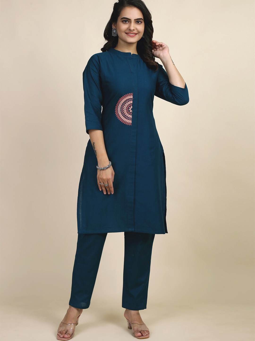 

STYLE SAMSARA Mandarin Collar Thread Work Pure Cotton Kurta With Trouser, Blue
