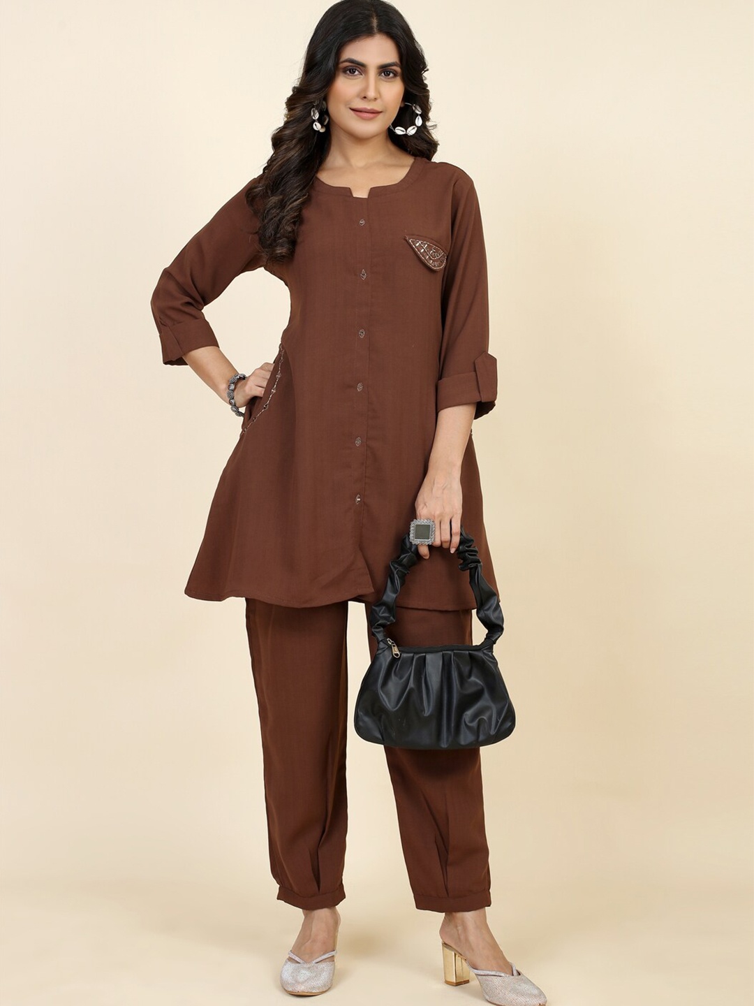 

STYLE SAMSARA Embroidered Linen Top & Flared Trouser Co-Ords, Brown