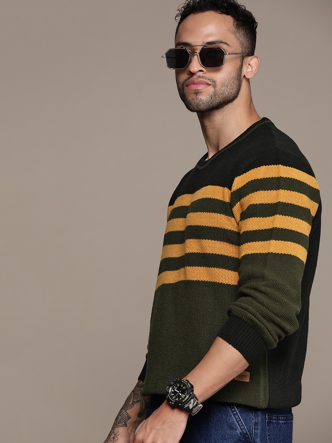 

Roadster Men Striped Pullover Sweater, Olive