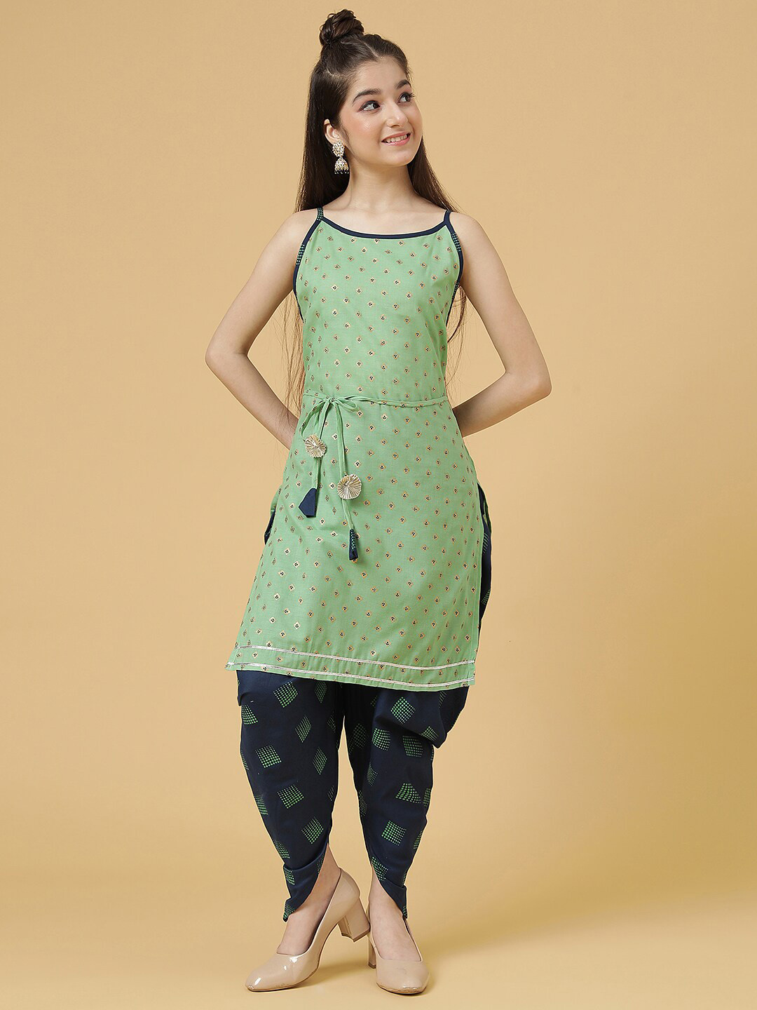 

BAESD Girls Ethnic Motifs Printed Regular Kurta with Dhoti Pants, Green