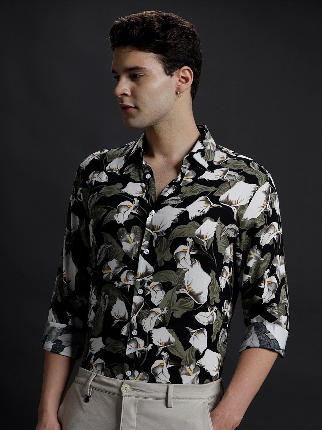 

Aldeno Floral Printed Spread Collar Cotton Formal Shirt, Black