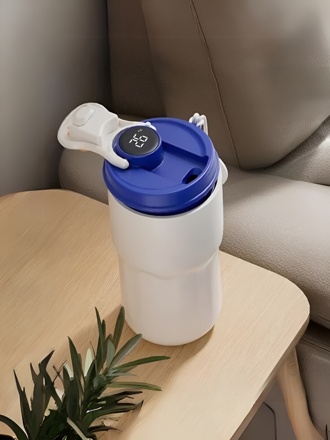 

YELONA Blue Stainless Steel Temperature Display Tumbler 420 ML