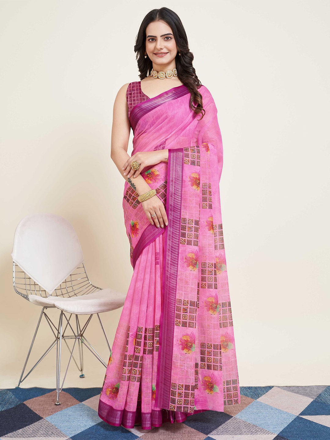 

Mitera Pink & Red Cotton Printed Floral Zari Saree