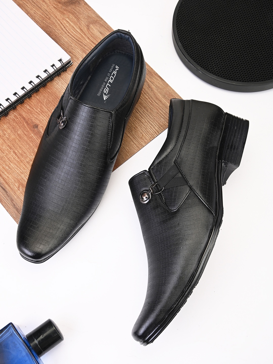 

IMCOLUS Men Textured Formal Slip-On Shoes, Black