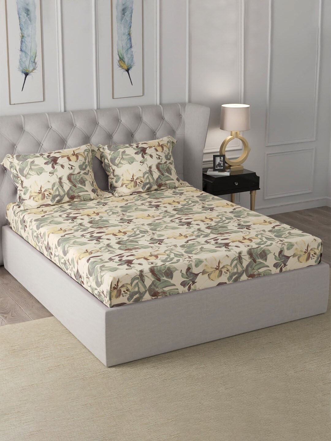 

Cloth Fusion Green & Beige Floral Cotton 120 TC King Bedsheet with 2 Pillow Covers