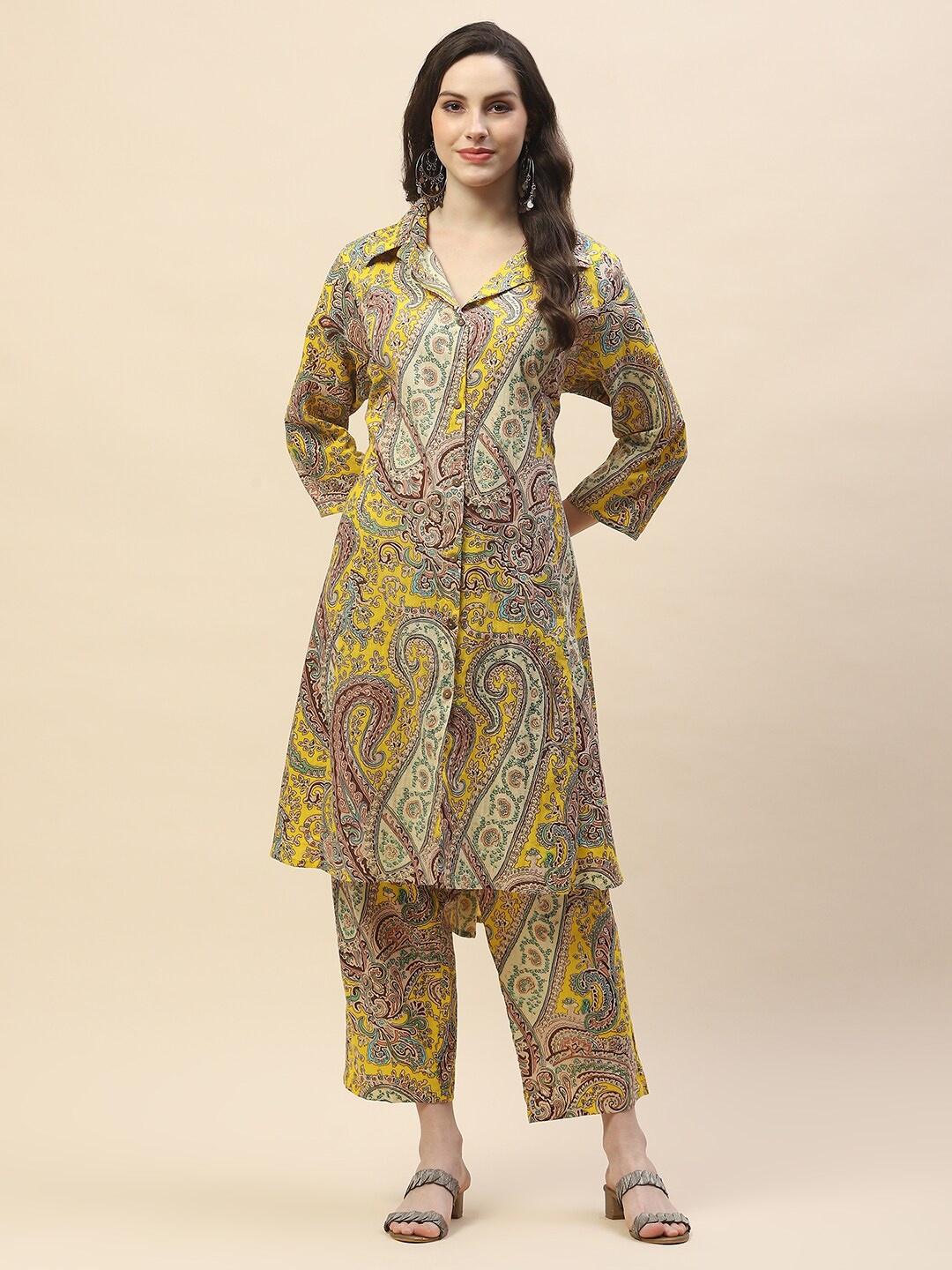 

Meena Bazaar Paisley Printed Shirt Collar Kurta With Trouser, Yellow