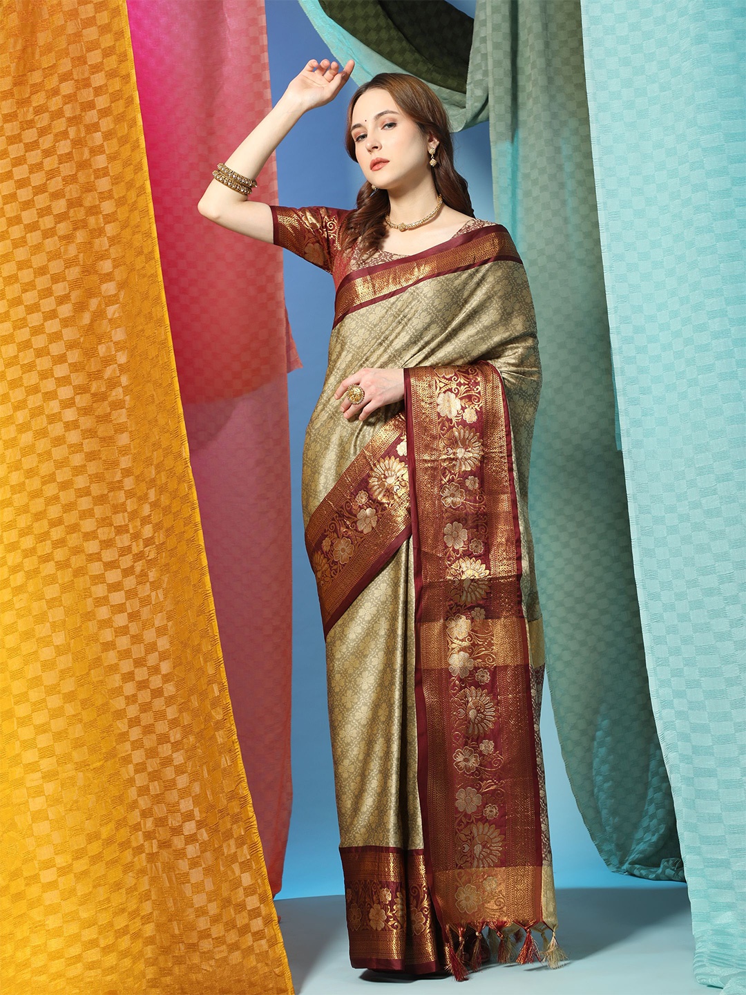 

bansari textiles Ethnic Motifs Woven Design Zari Silk Cotton Banarasi Saree, Beige