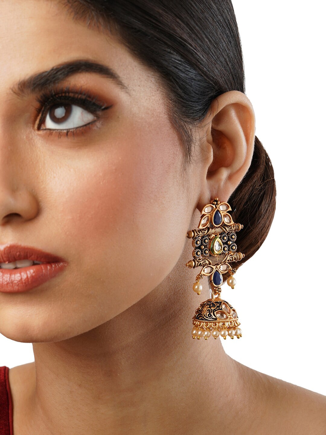 

Anouk Brass-Plated Stone-Studded & Beaded Dome Shaped Jhumkas, Gold