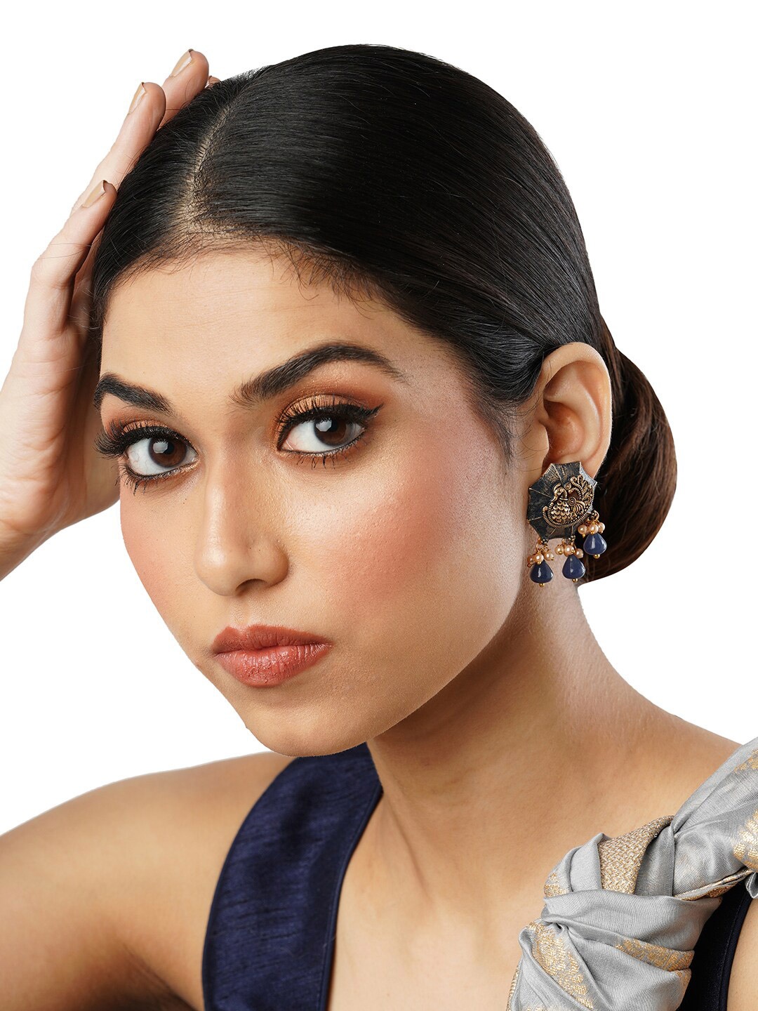 

Anouk Gold-Toned Brass-Plated Floral Studs Earrings