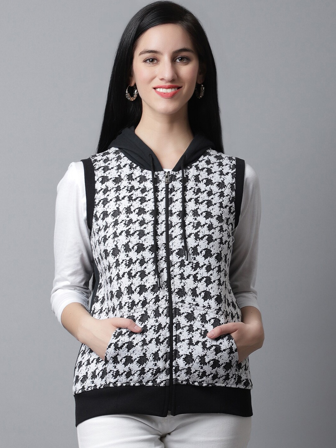 

Rute Black Abstract Printed Sleeveless Hooded Sweatshirt