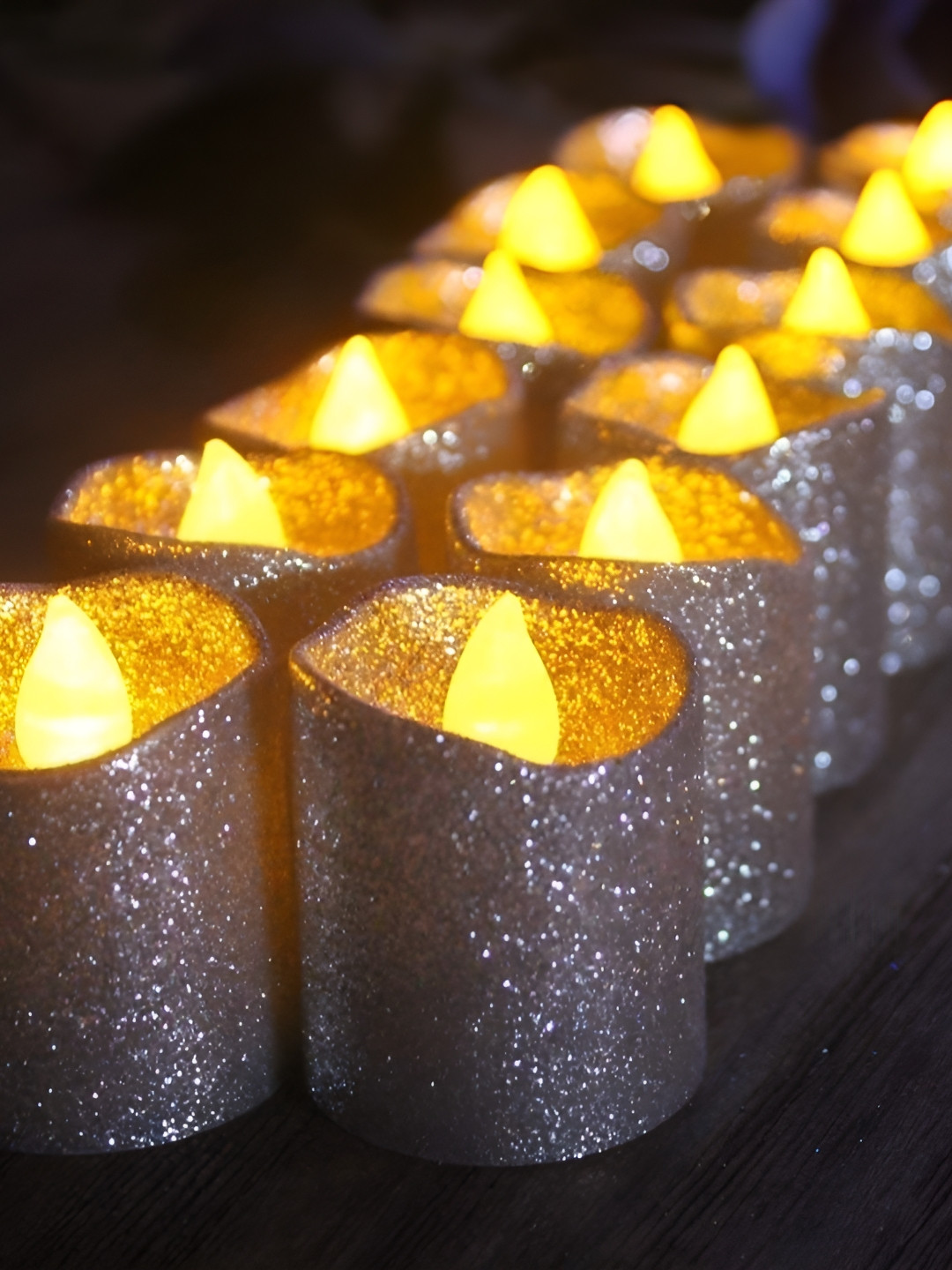 

Satyam Kraft Silver-Toned 6 pieces Tea Light Candle